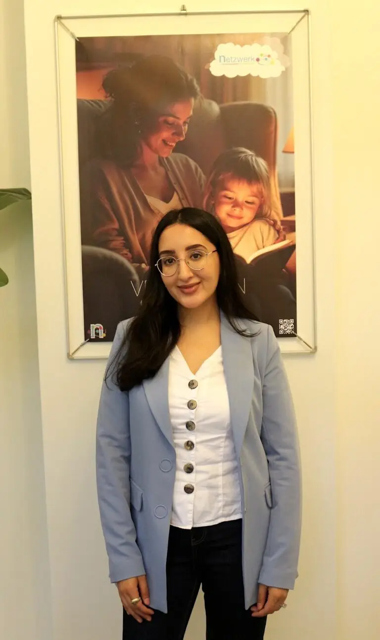 Hamida Salmai, Social Media und Web Content Specialist bei Netzwerk-SFL